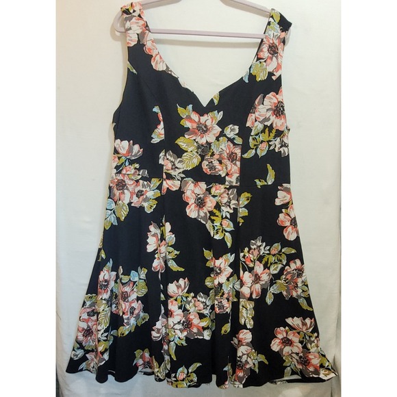 torrid Dresses & Skirts - Torrid Sleeveless Dress Sz 20 Ponte Skater Pleated Sweetheart Neck Black Floral